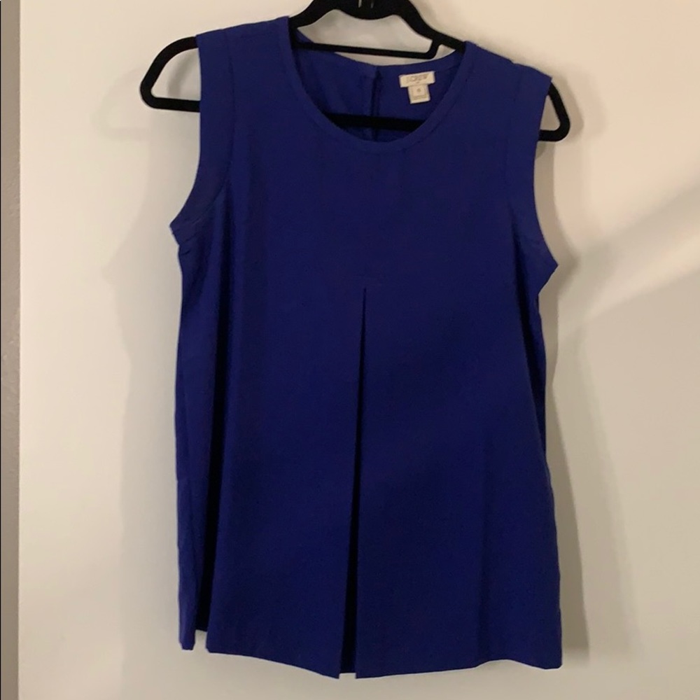 Blue sleeveless blouse